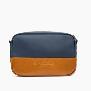 Wolf & Shepherd Dopp Kit